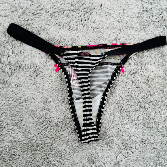 Vintage La Senza Thong - Picture 2 of 3